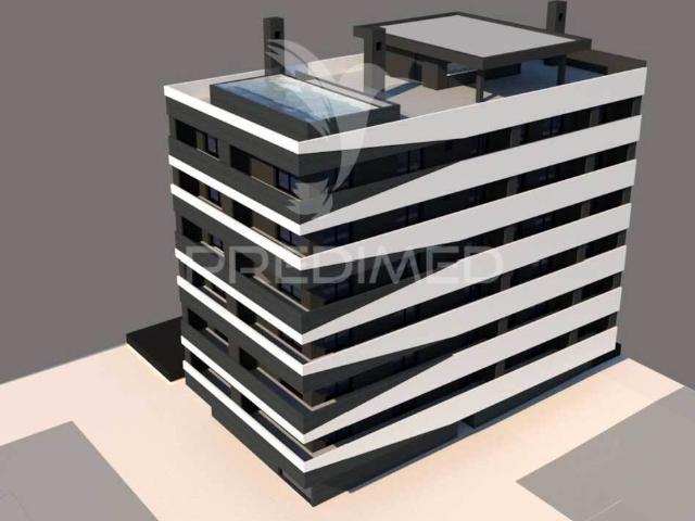 T2 em Monte Gordo, em edifício na 2ª linha com piscina
