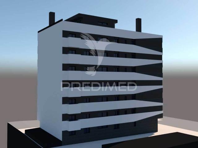 T2 em Monte Gordo, em edifício na 2ª linha com piscina