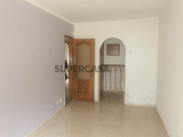 T2 EM REMODELAÇÃO TOTAL, BENFICA