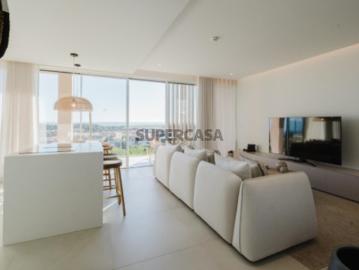 T2 em Resort de Luxo com Acesso Direto à Praia | Verdelago