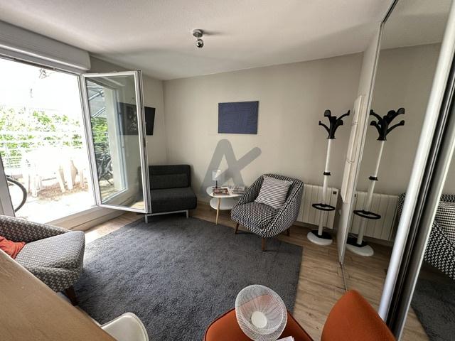 T2 en dernier étage avec terrasse