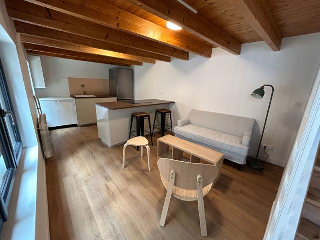 T2 en Duplex hyper centre 26.46 m²