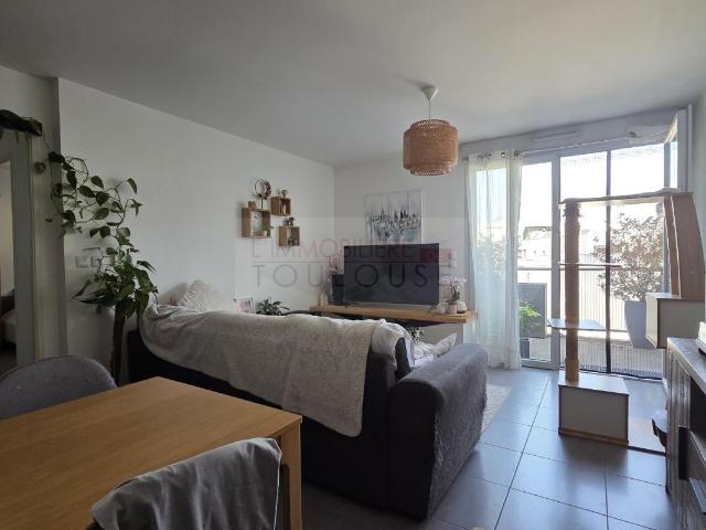 Coquet T2 avec grand balcon et parking en sous sol