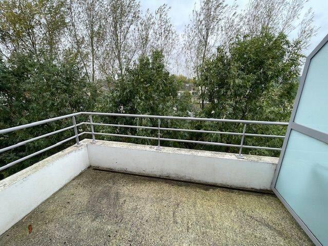 T2 EN RESIDENCE SECURISEE AVEC BALCON ET PARKING