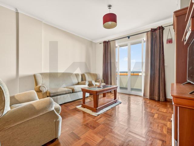 T2 Espaçoso com 96m² | Garagem + Arrecadação | Excelente Localização Garajau Santa Cruz