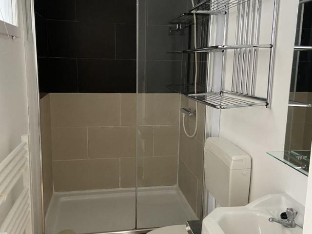 T2 GRASLIN 740 € C.C / MOIS Nantes 44000