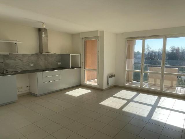 T2 HAMEAU CEZANNE AVENUE RAVANAS