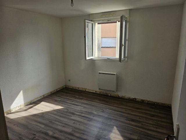 T2 immeuble récent
