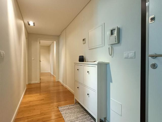 T2 Jardim da Amoreira 113m² Ramada e Caneças
