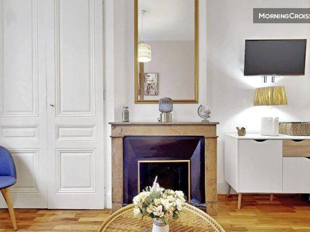 T2 Location meublée au mois Lyon 6