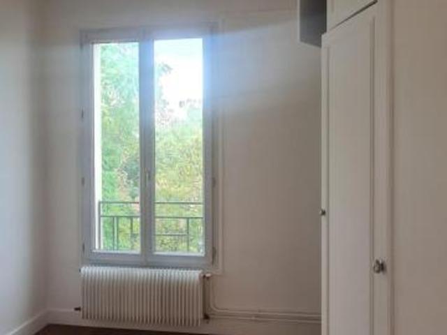 T2 loué vide rue de l'abbe Derry La Foncière du 17ème