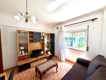 T2 Luminoso em Mem Martins | R/C com Boas Áreas e Zona Tranq. 73m² Algueirão Mem Martins