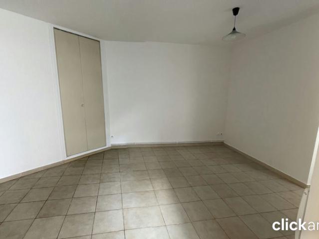 T2 lumineux à louer au cœur de Lille – 34 m²