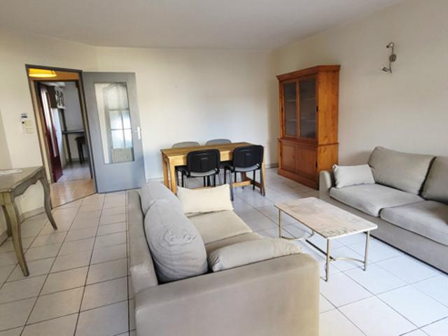 T2 Lumineux avec Terrasse et Grand Garage Avignon Intra Mu
