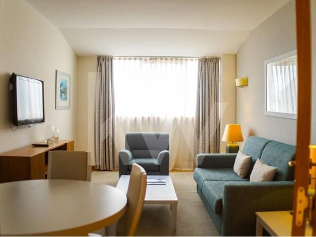 T2 Luxo 13º andar A Rua Castilho, Altis Suites, junto Av. Liberdade