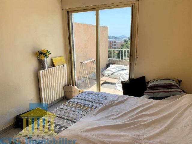 T2 MAZARGUES 13009 TERRASSE VUE MER