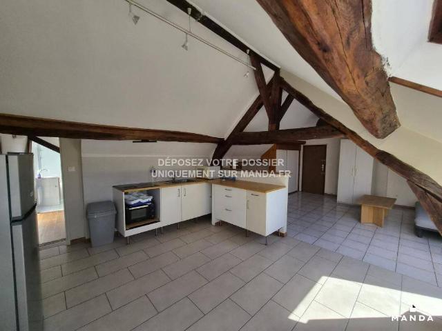 T2 meublé 2, Rue De Soisy, 91100, Corbeil Essonnes, France