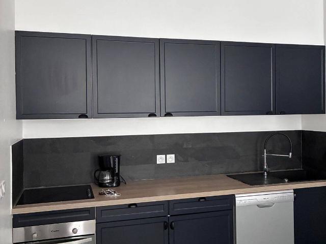 T2 meublé 37,6 m² – Marseille 6e / Lodi – 850 € + 40 € charges