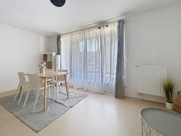 T2 Meublé 45m2 Balcon et Place de Parking