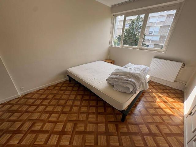 T2 meublé 46,15 m2 Lyon 7 avec balcon et parking