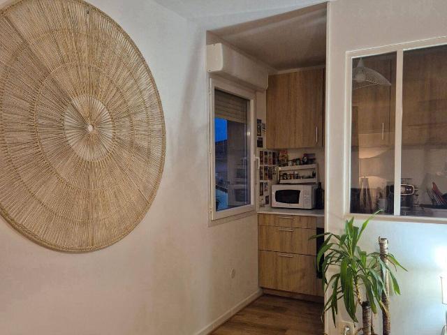 T2 MEUBLÉ 47 m² AVEC BALCON SANS VIS À VIS – LAVERNOSE LACASSE
