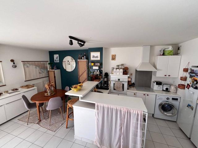 T2 meublé 53 m² · balcon 11 m² · parking · Saint Herblain Tertre · tram T1 à 2 min