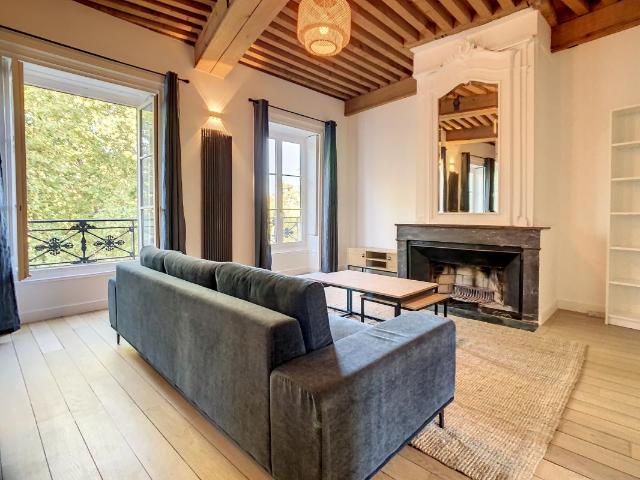T2 – MEUBLE – 61.45 m² – 69001 LYON