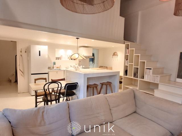 T2 MEUBLE 61,66M2 EN DUPLEX + MEZZANINE + CLIMATISATION ECUSSON/COMEDIE
