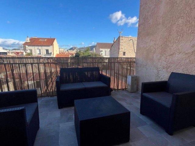 T2 meublé avec terrasse Capelette