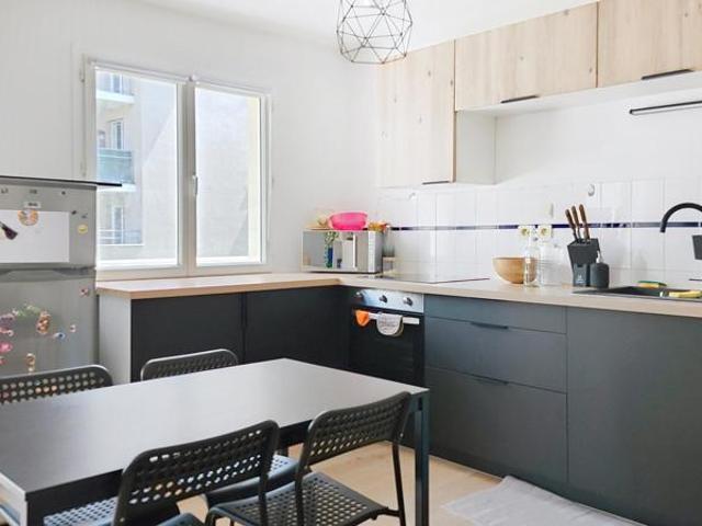 T2 meublé avec balcon et box – Île de Nantes