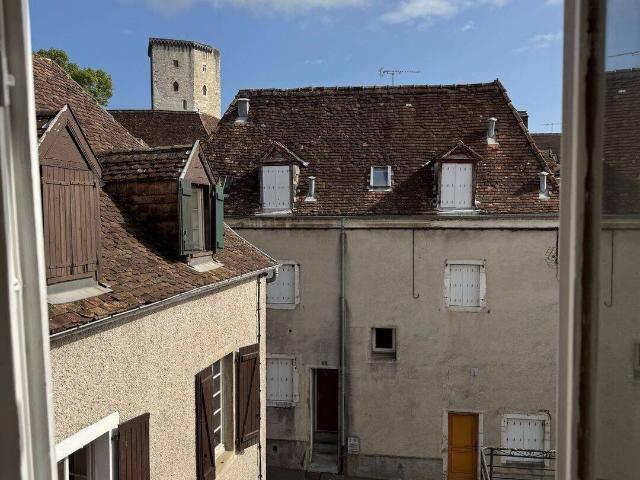T2 meublé avec chambre séparée – centre ville d'Orthez