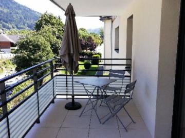 T2 meublé avec garage double dans résidence récente Montana Immobilier