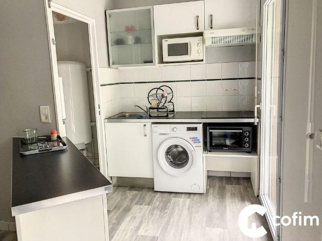 T2 MEUBLE AVEC GRANDE TERRASSE