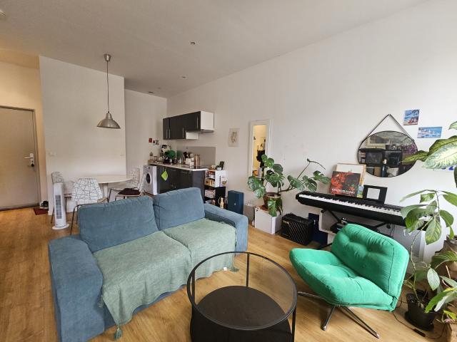 T2 MEUBLE BALCON 13005 MARSEILLE JOYLOC