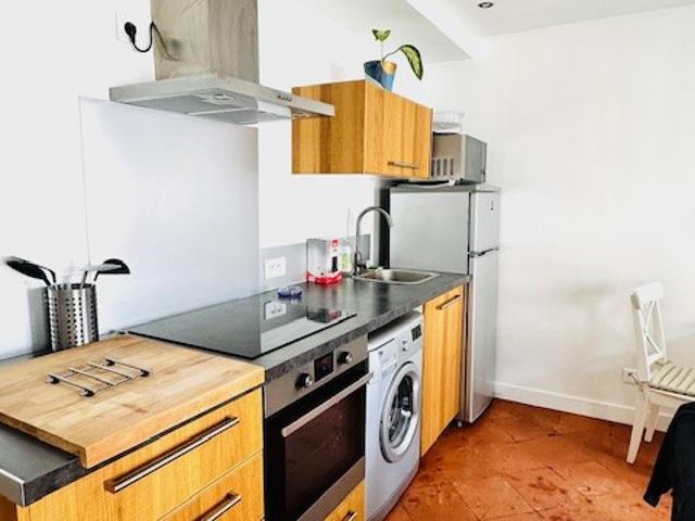 T2 meublé de 38 m2 en parfait état, lumineux rue croix baragnon