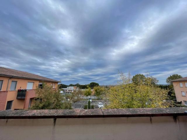 T2 MEUBLE DE 44.50 M² AVEC TERRASSE ET PARKING