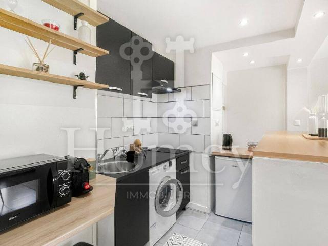 T2 Meublé de Standing avec Balcon Traversant et Parking Saint
