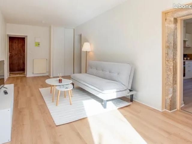 T2 meublé haut de gamme – jardin plein sud – 20 min de La Cure