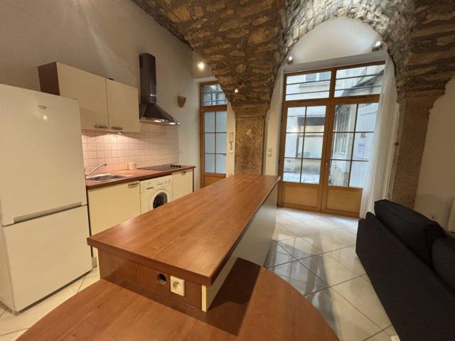 T2 MEUBLE LYON 06