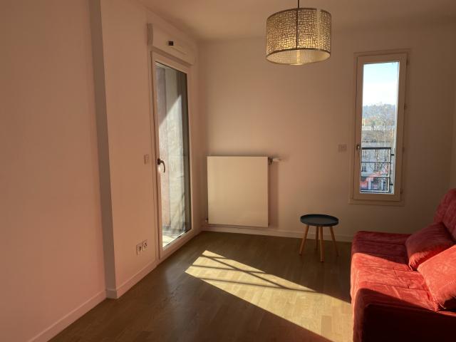 T2 MEUBLE LYON 2