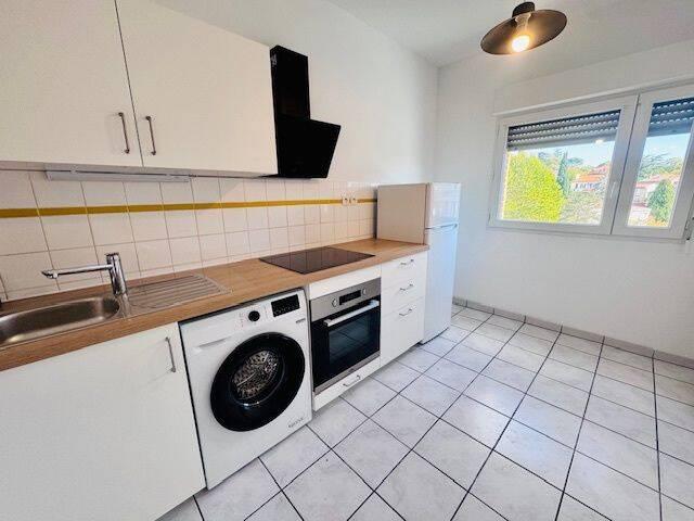 T2 MEUBLE MEDIATEHQUE