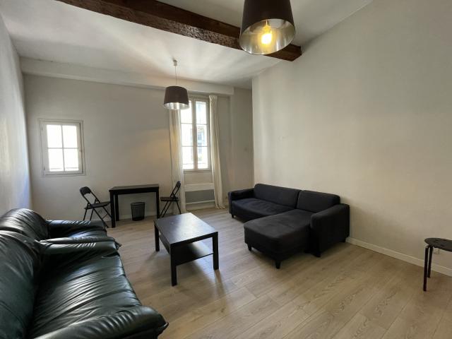T2 MEUBLE / SECTEUR LES BEAUX ARTS