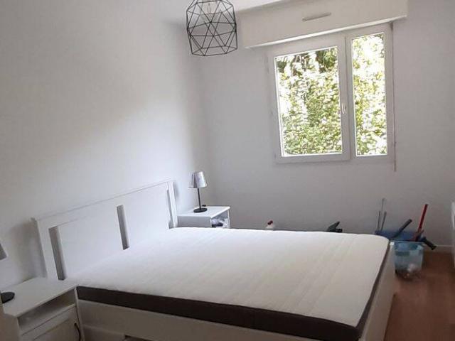 T2 meublé + parking sécurisé + terrasse + Vue parc + C2 au pied
