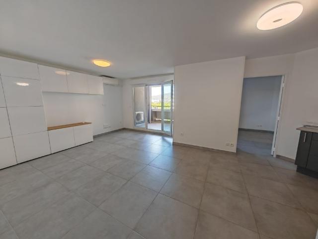 T2 meublé premium – Terrasse, box fermé, climatisation – DPE B – Marseille 8e Cantini