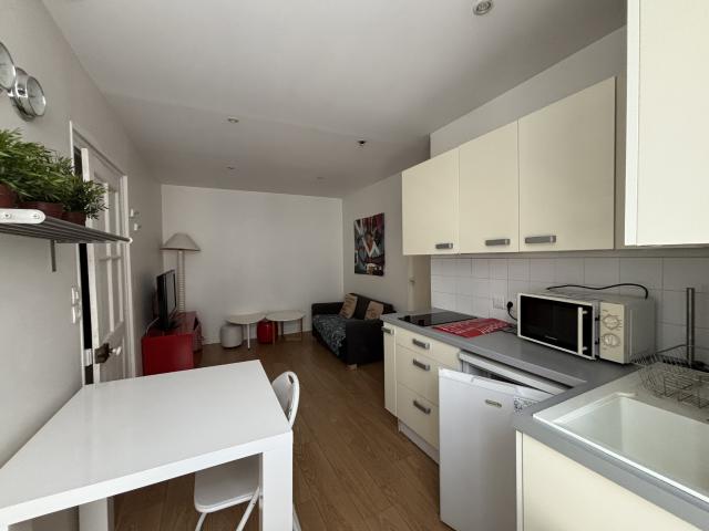 T2 MEUBLE RUE DE CHAMPAGNE