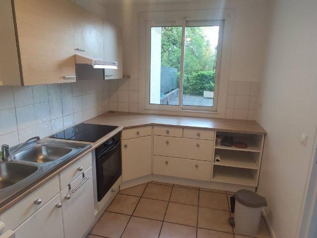 T2 Meublé + Terrasse de 60 m2 + Pkg