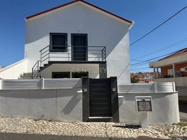 T2 Mobilado a sua espera, Casal de Cambra