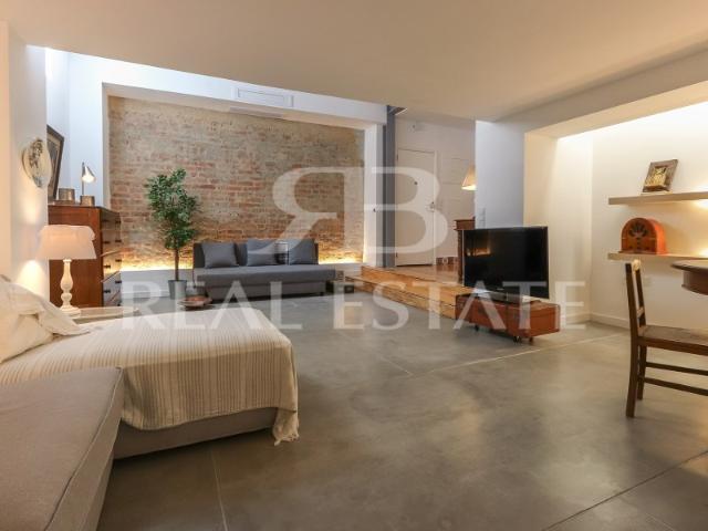 T2 Mobilado, com 2 suites, Varanda e JARDIM privado, na Calçada das Necessidades ESTRELA, centro de Lisboa