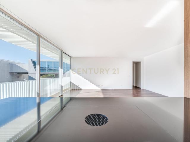T2 na Villa dos Coches com 2 suítes e Garagem, em Belém, Lis. 139m² Belém