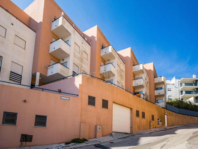 T2 na Nazaré com boas áreas e lugar de garagem